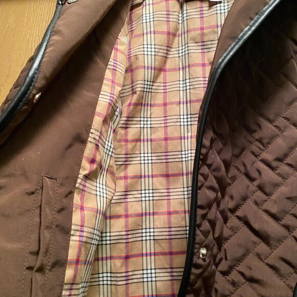 Relativity Quilted Jacket Women’s 1X | Burgundy Snap Front Lightweight Coat - Picture 2 of 4